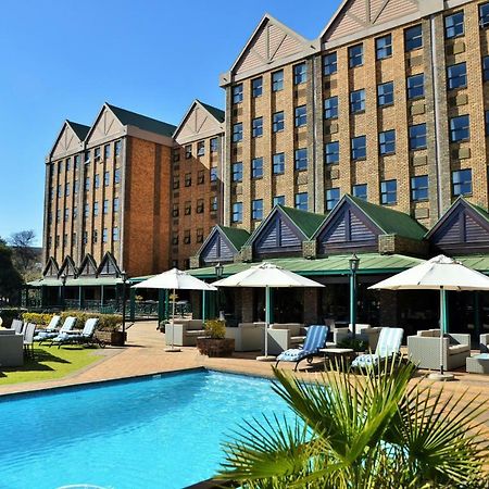 The Centurion Hotel Exterior photo