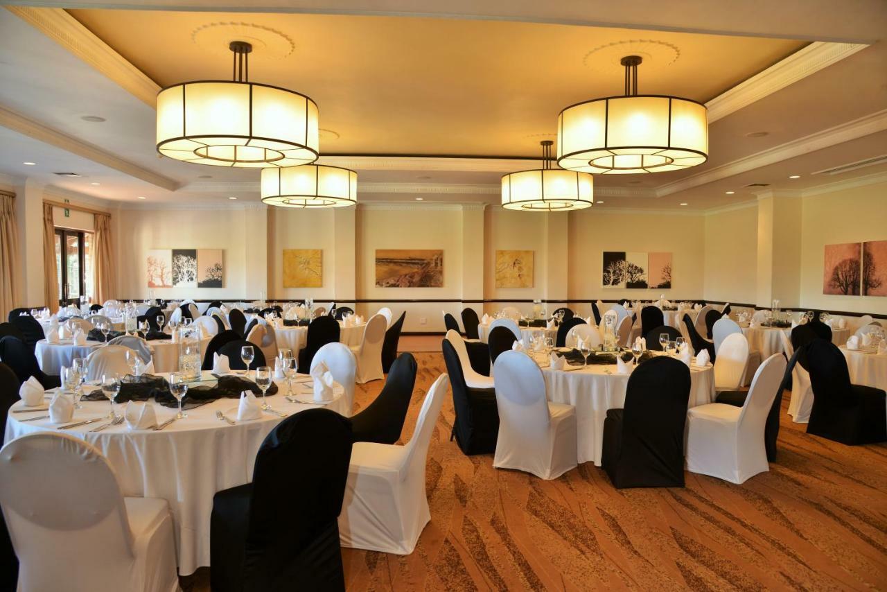 The Centurion Hotel Exterior photo
