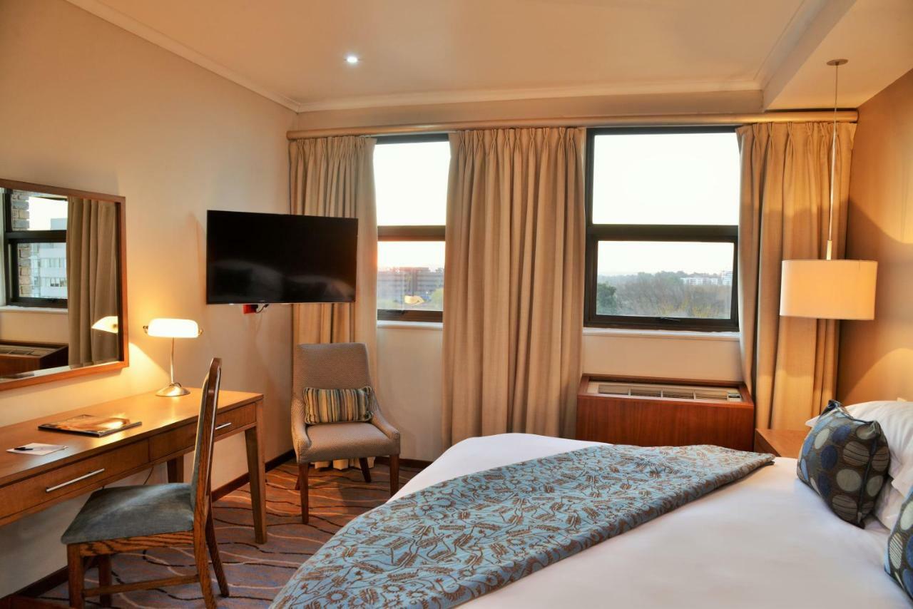 The Centurion Hotel Exterior photo